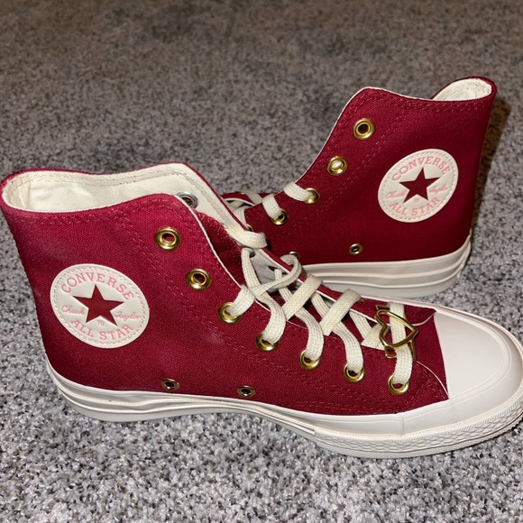 Burgundy Converse size 7 - Picture 5 of 5
